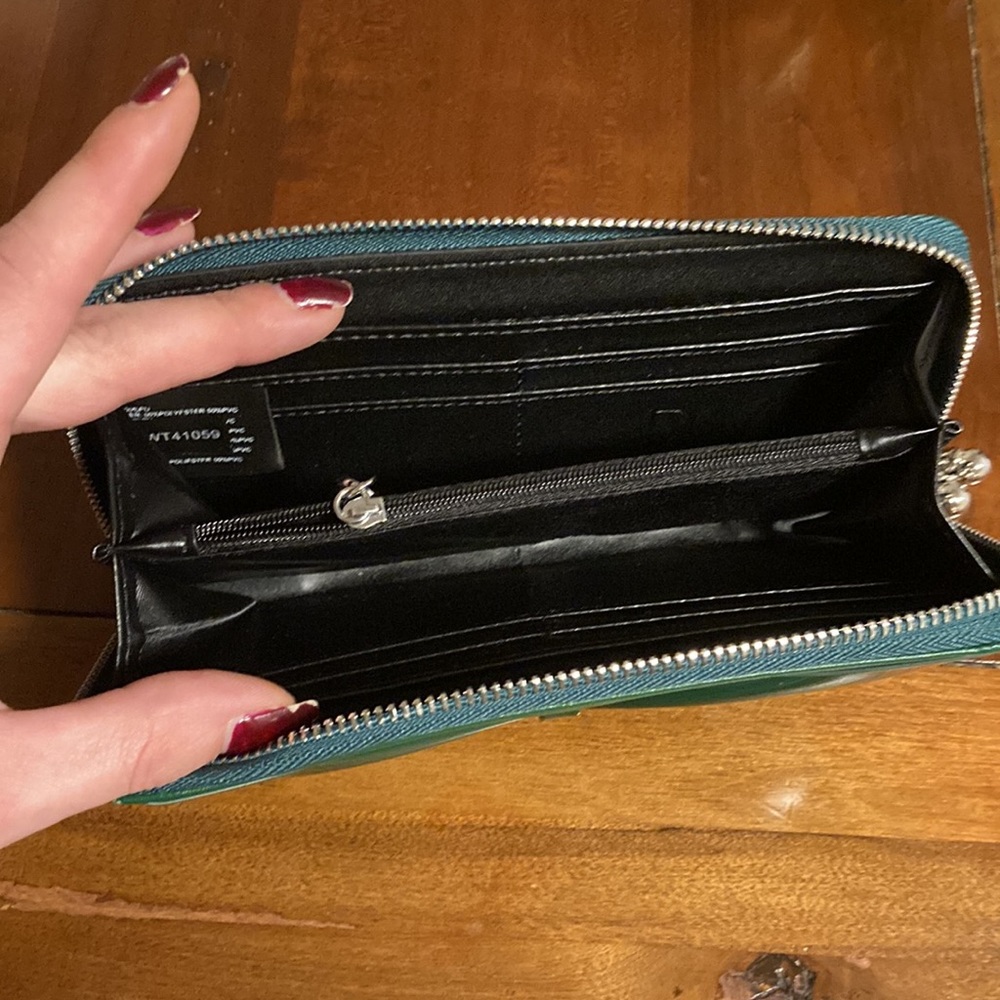 Lulus wallet with bow - Picture 2 of 2